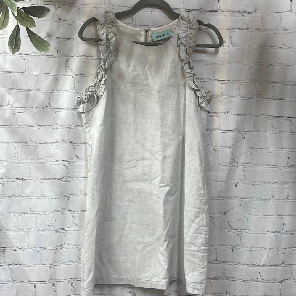 Lily Rain medium linen blend ruffled sleeveless dress